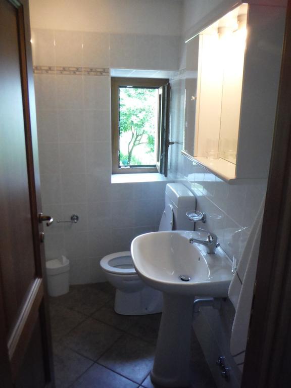 Apartments Gravedona Panoramic Phòng bức ảnh